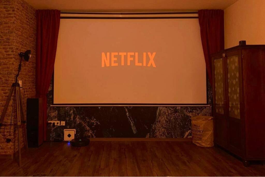 Home Cinema, Parking Space Wurzburg Luaran gambar